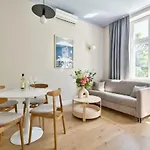 Lägenhetshotell Dom & House Unique 3*