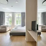 Dom & House Unique 3*